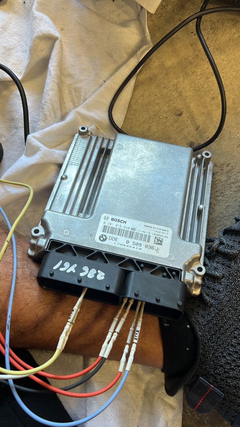 BMW Bosch DDE diesel engine ECU wired for bench reading